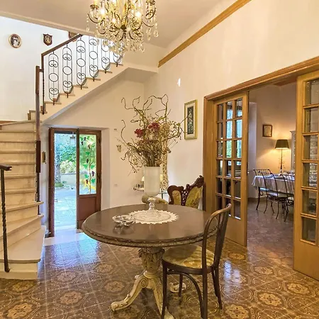 La Pausa By Interhome * מונטה קטיני ואל די צ'צ'ינה